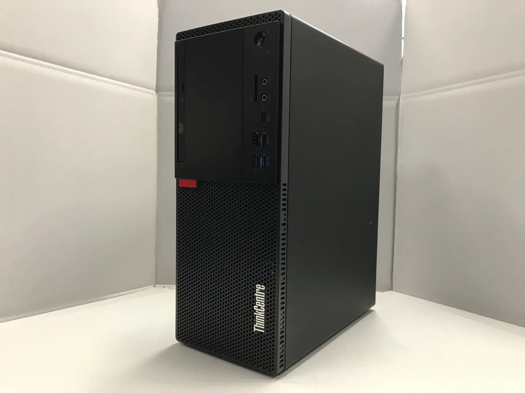 Lenovo ThinkCentre M720t 10SQCTO1WW