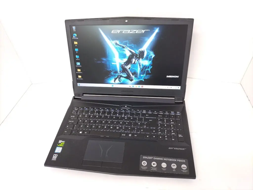 MEDION ERAZER GAMING NT P6605（第8世代CPU）