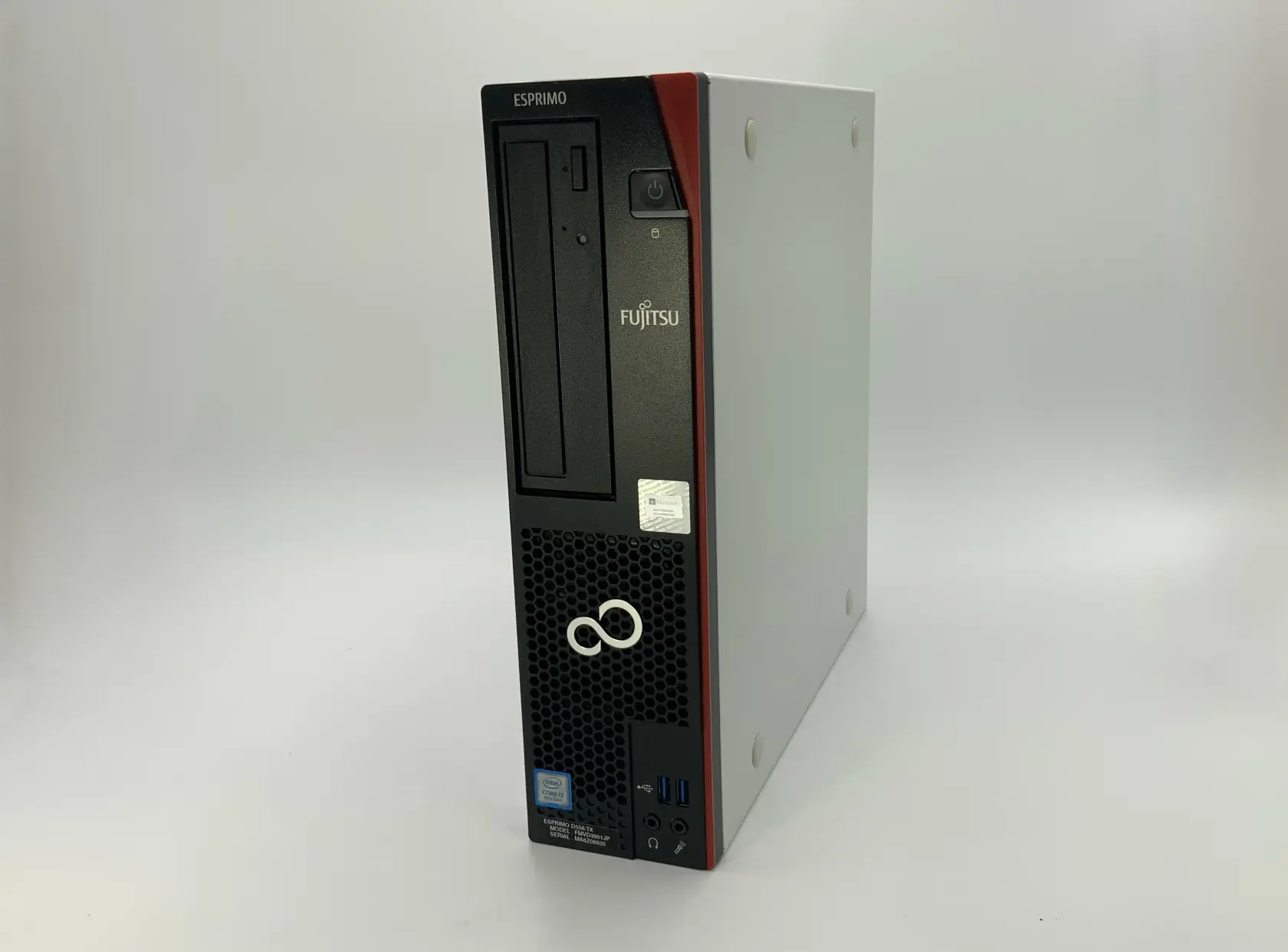 富士通 ESPRIMO D588/T （8世代CPU）