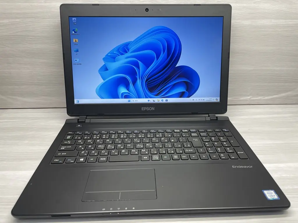 EPSON Endeavor NJ4100E（第7世代CPU）