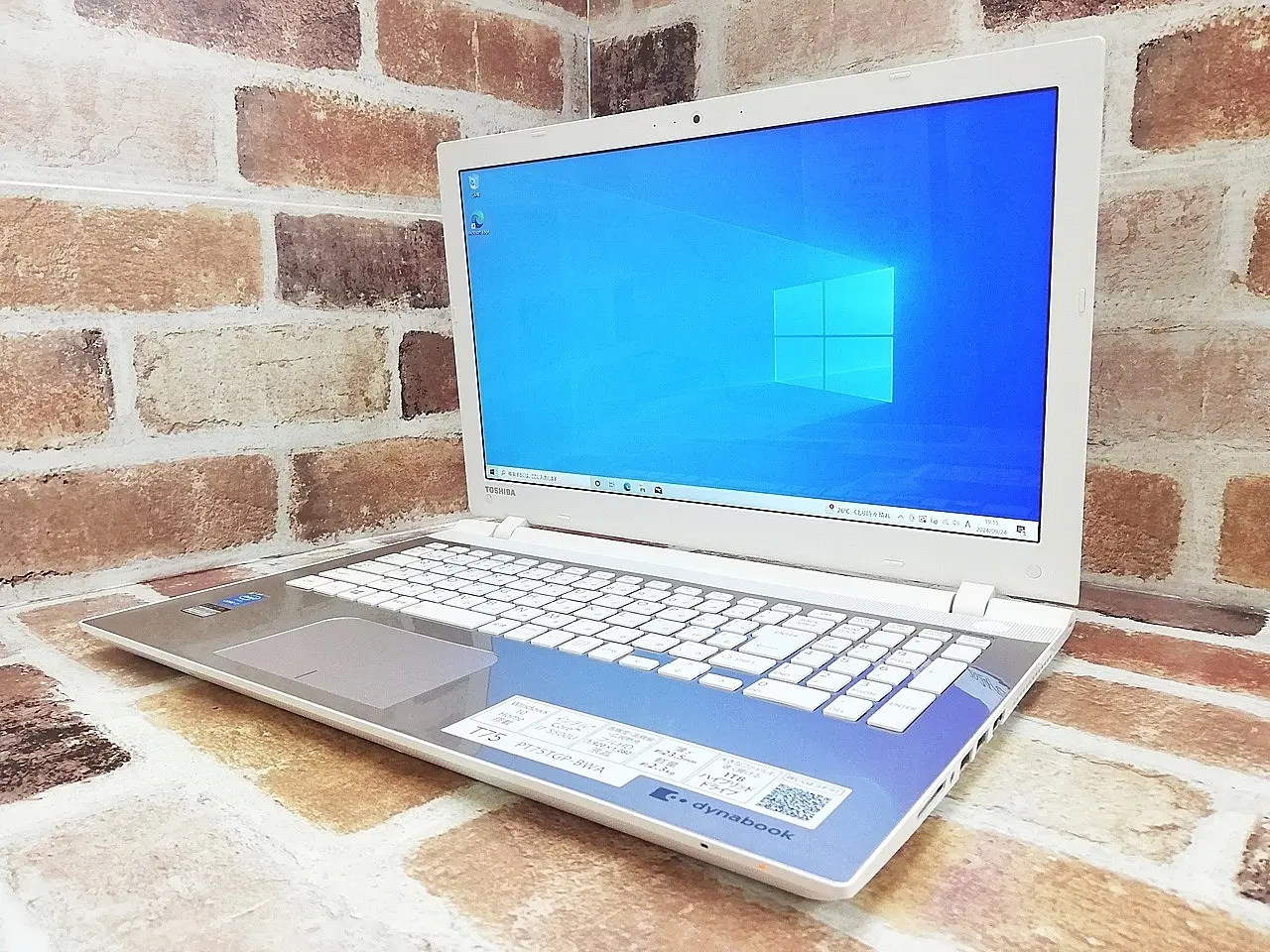 東芝 dynabook PT75TGP-BWA（第5世代CPU）