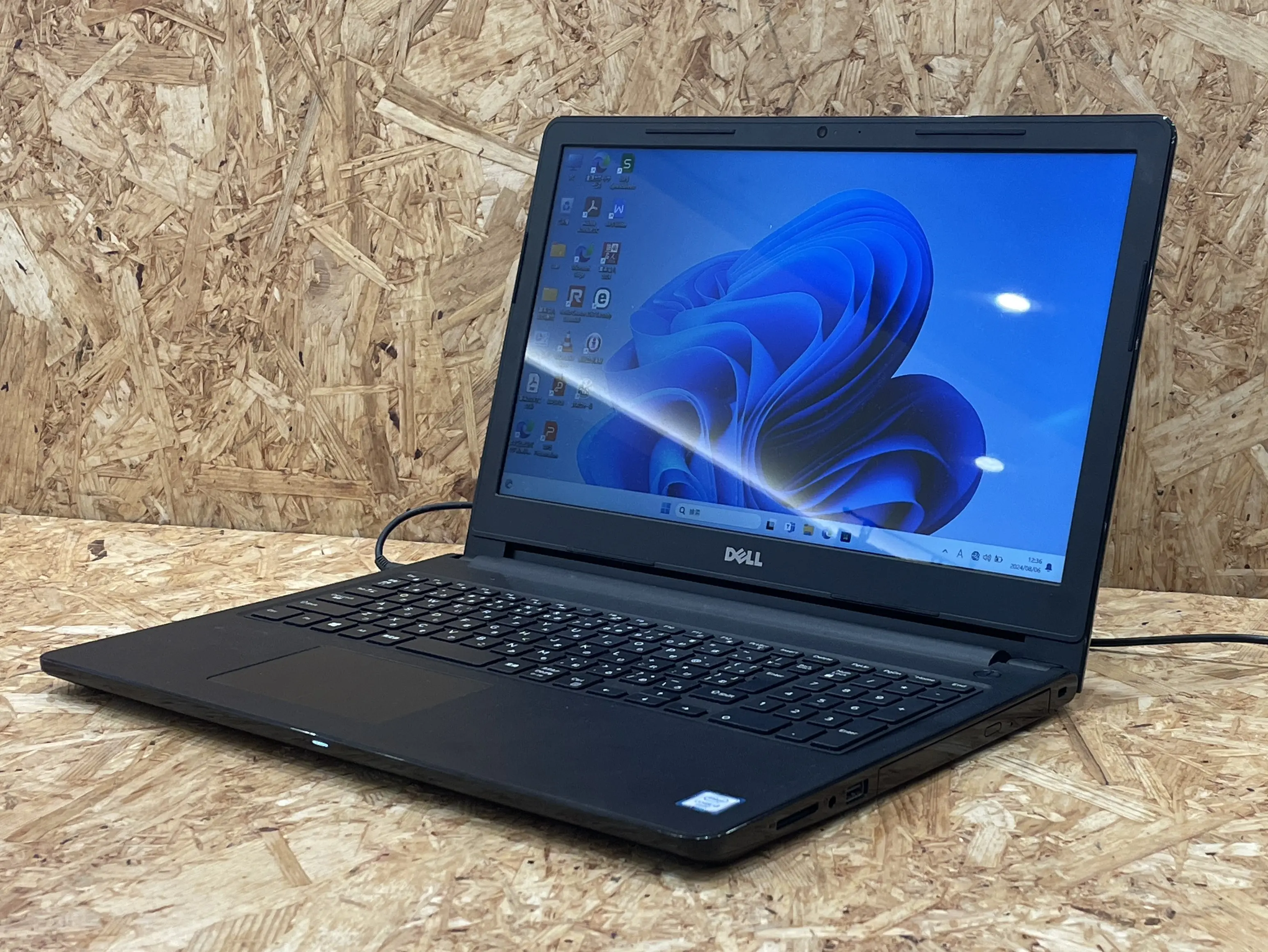 DELL insprion15 (第6世代CPU)