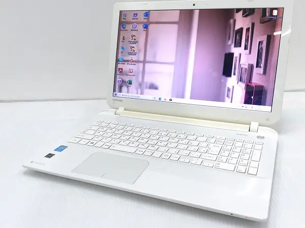 東芝 dynabook T55/45MW (第4世代CPU)