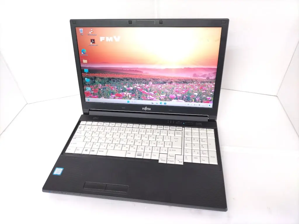 富士通 LIFEBOOK A747/R（第7世代CPU）
