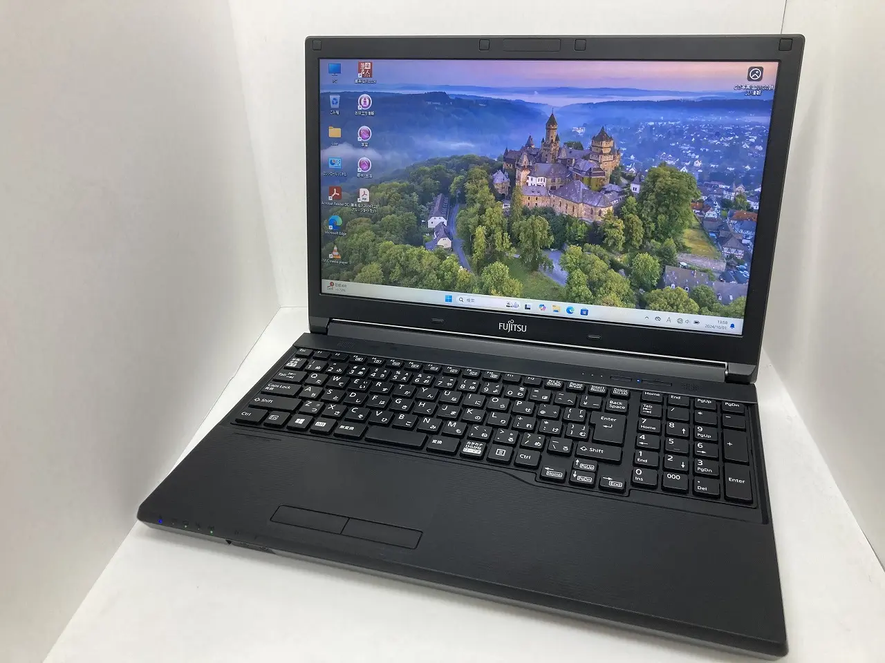 FUJITSU LIFEBOOK A576/S（第6世代Corei3）