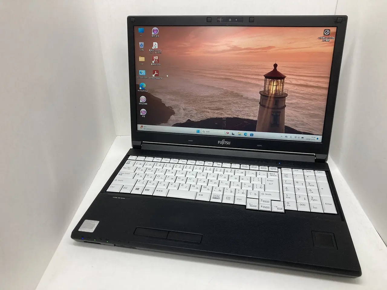 FUJITSU FUTRO MA576（第6世代CPU）