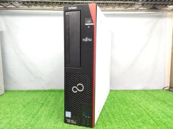 富士通 ESPRIMO D588/V（第8世代CPU）