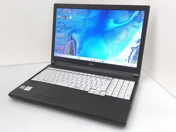 富士通 LIFEBOOK A576/PX