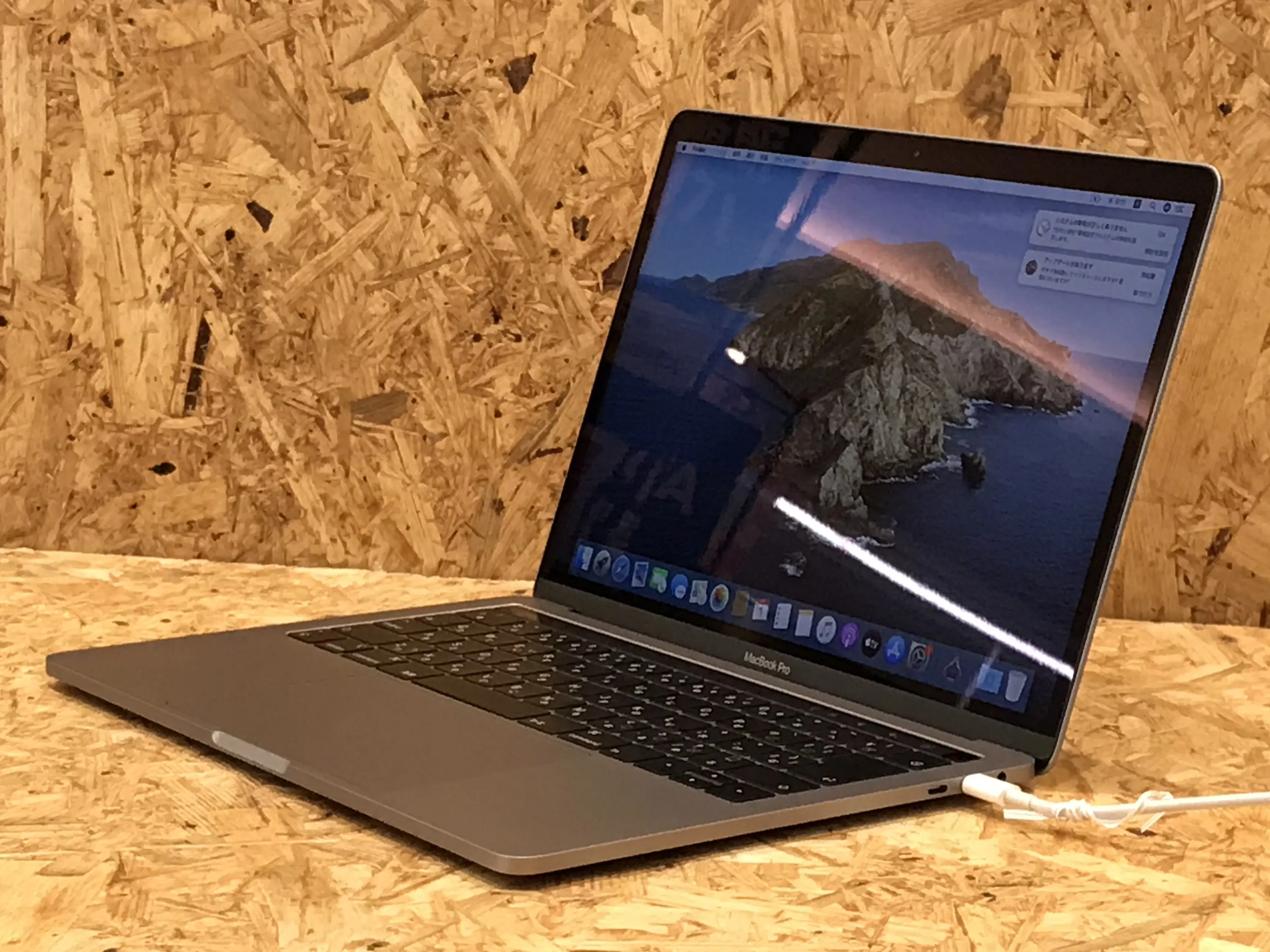 Apple MacBook Pro A1989