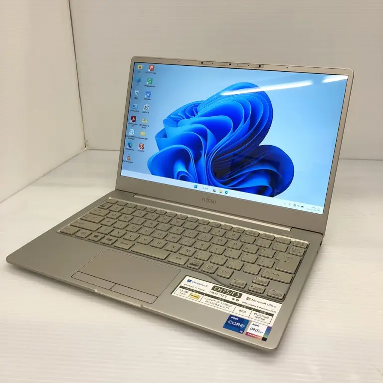 富士通 LIFEBOOK CH75/F3