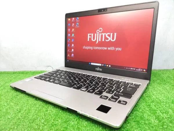 富士通 LIFEBOOK S937/T（第7世代CPU）