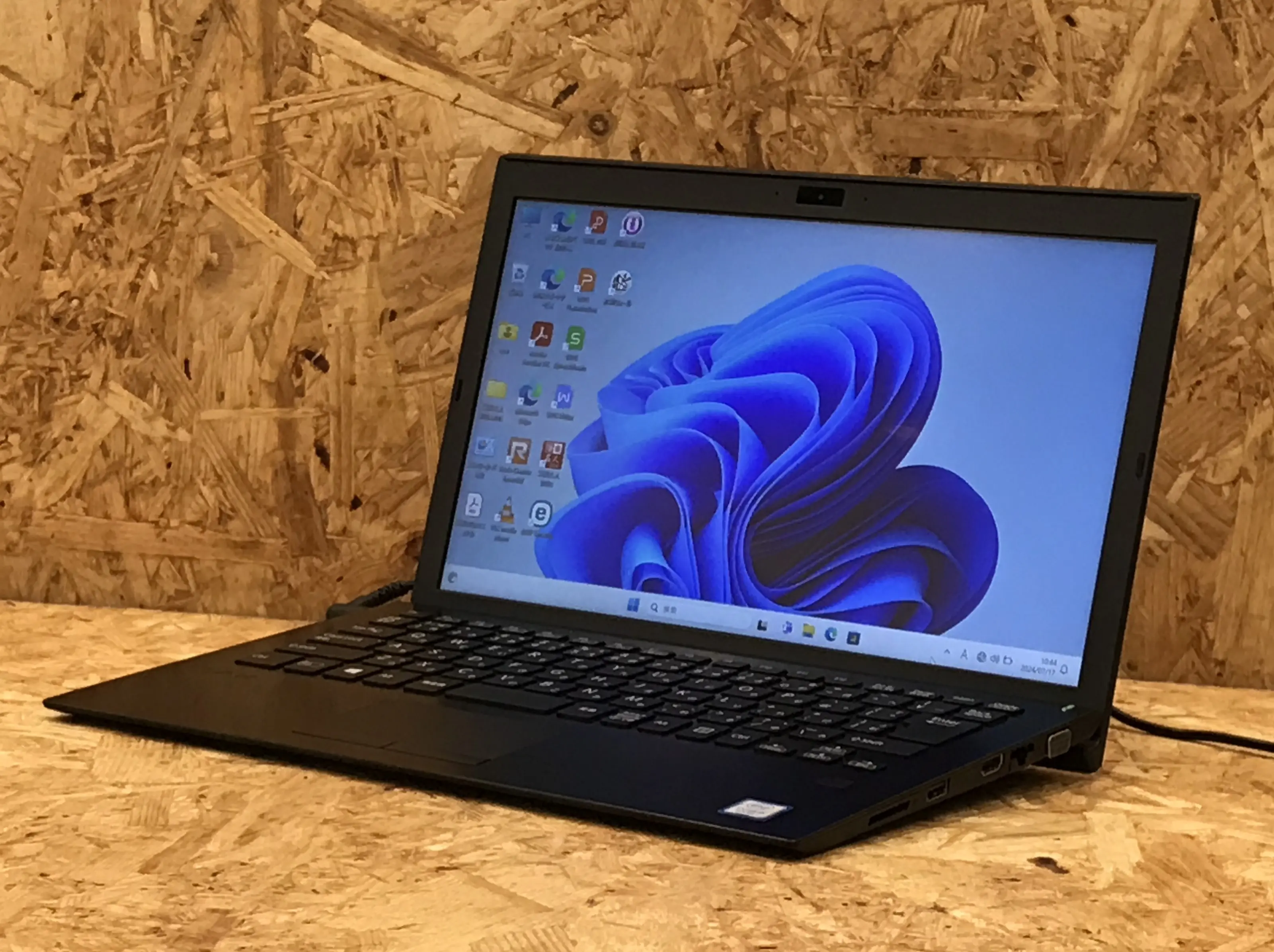 SONY VAIO VJPG11C11N（第8世代CPU）