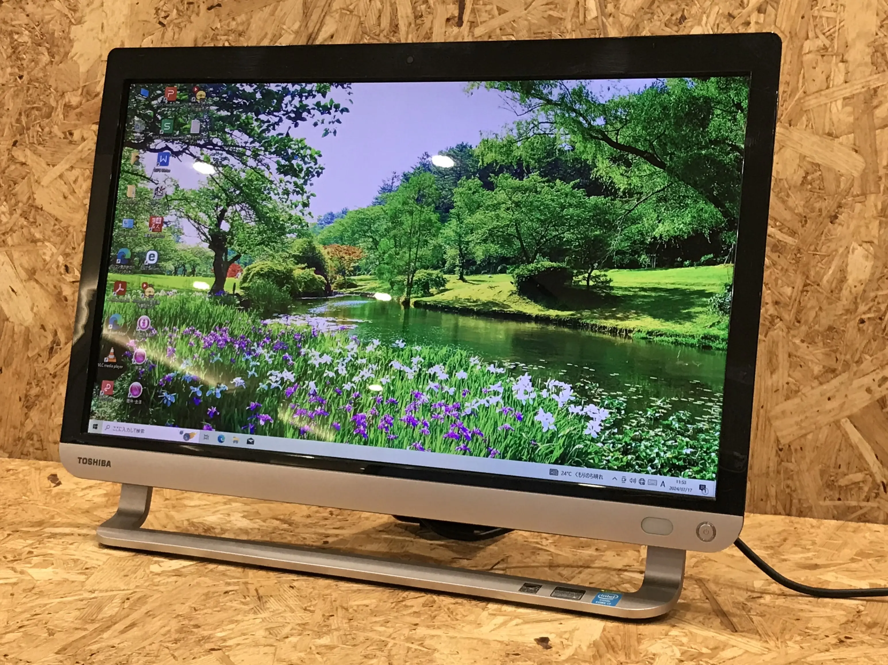 東芝 REGZA PC D714/T7KB（第4世代CPU）