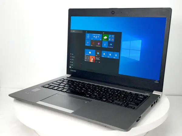 東芝 dynabook R63/P（第5世代CPU）

