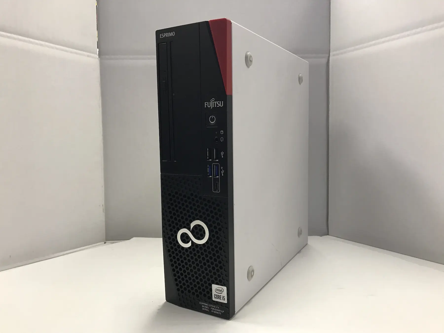 富士通 ESPRIMO D7010/FX ☆2021年10月発売モデル