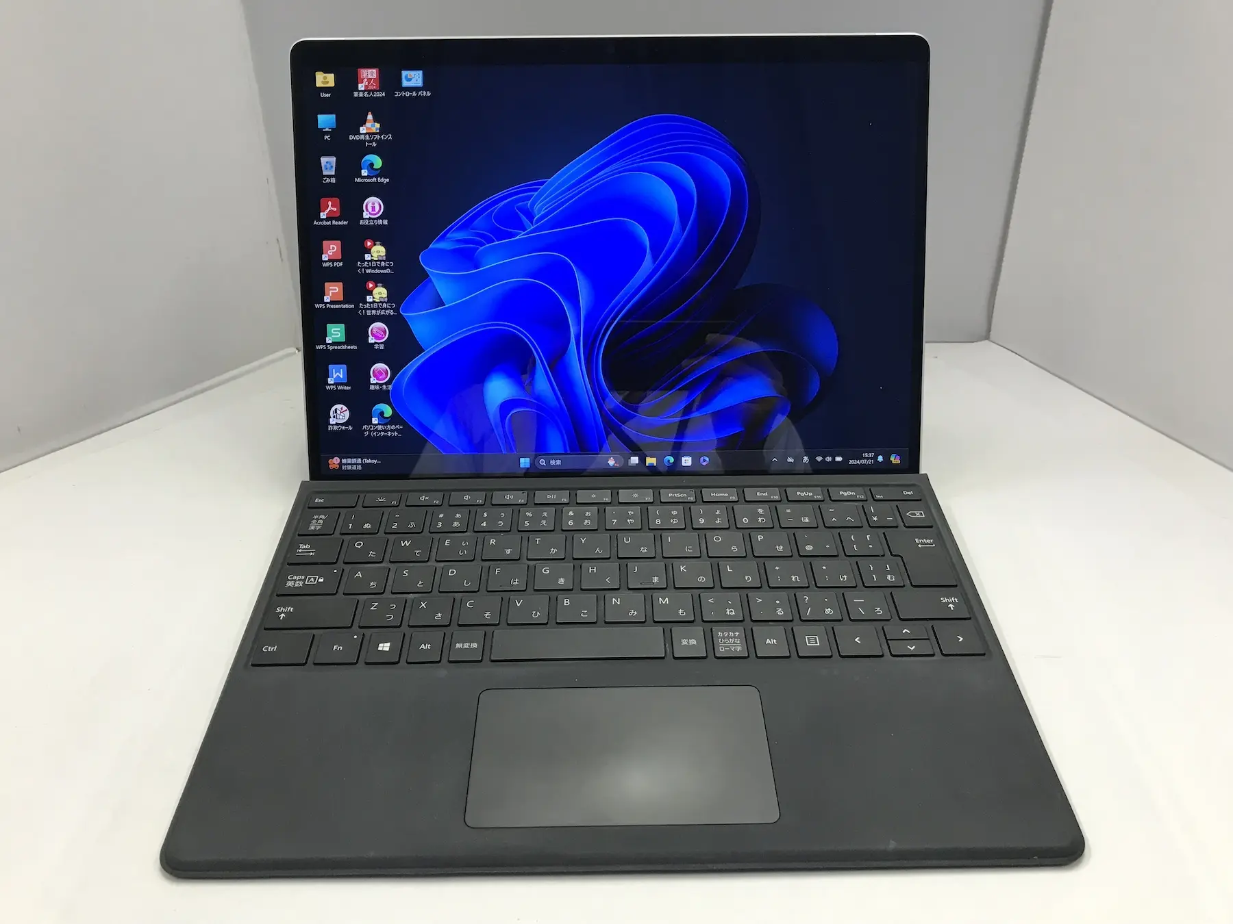 Microsoft Surface Pro 8 (Corei5-1145G7 2.6GHz/メモリ:8GB/SSD