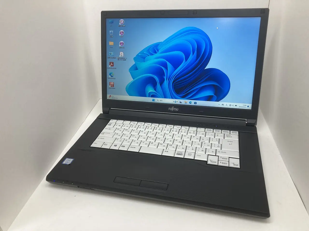 FUJITSU LIFEBOOK A577/T（第7世代Corei3）