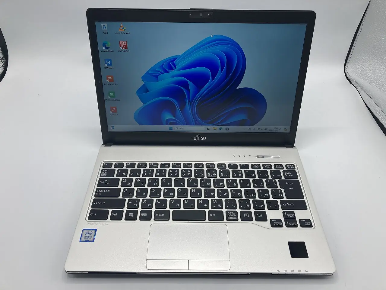 富士通 LIFEBOOK S937/T (第7世代CPU)