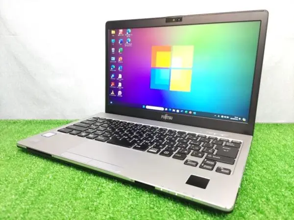 富士通 LIFEBOOK S937/T（第7世代CPU）