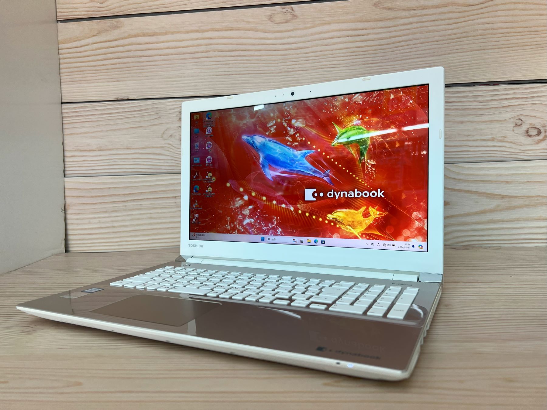 東芝 dynabook T65/EG