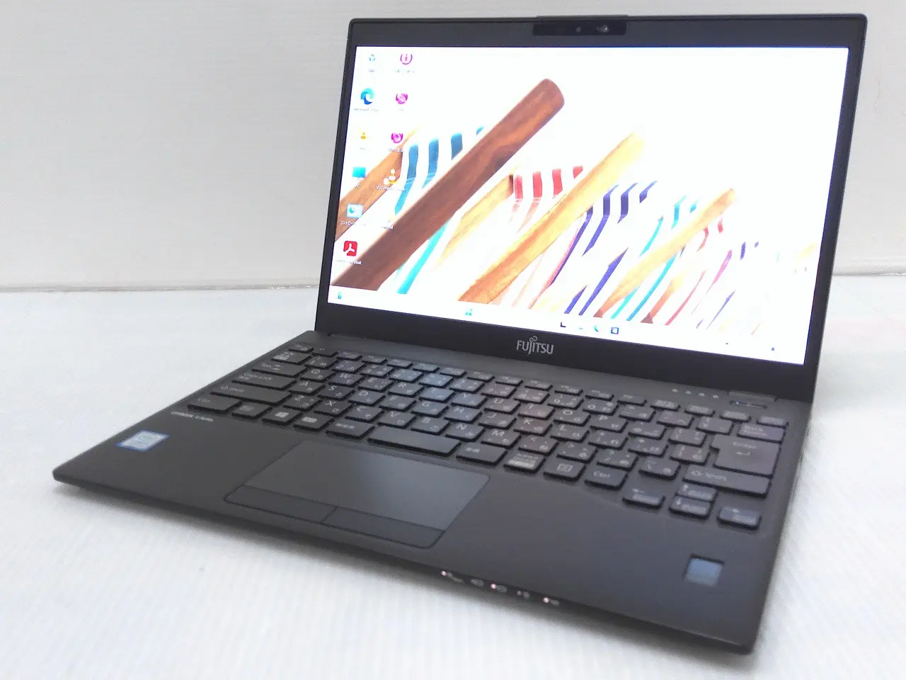 富士通 LIFEBOOK U939/B (第8世代CPU)