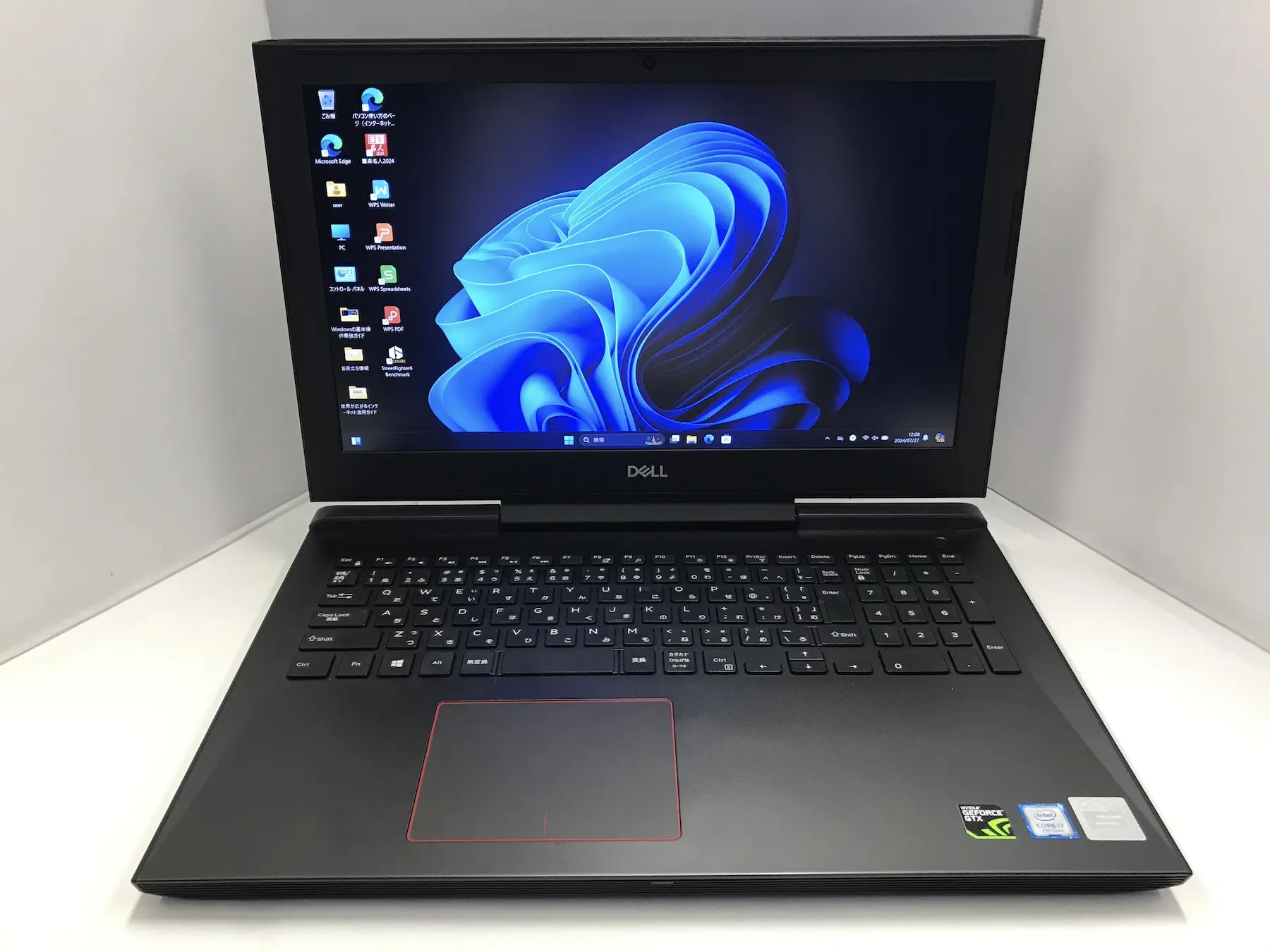 DELL Inspiron 15-7577（SSD：512GB/GTX1050Ti VRAM：4GB （第７世代CPU搭載）