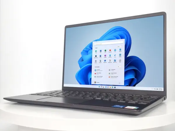 富士通 LIFEBOOK CH78/H3 FMVC78H3MZ（第12世代CPU）