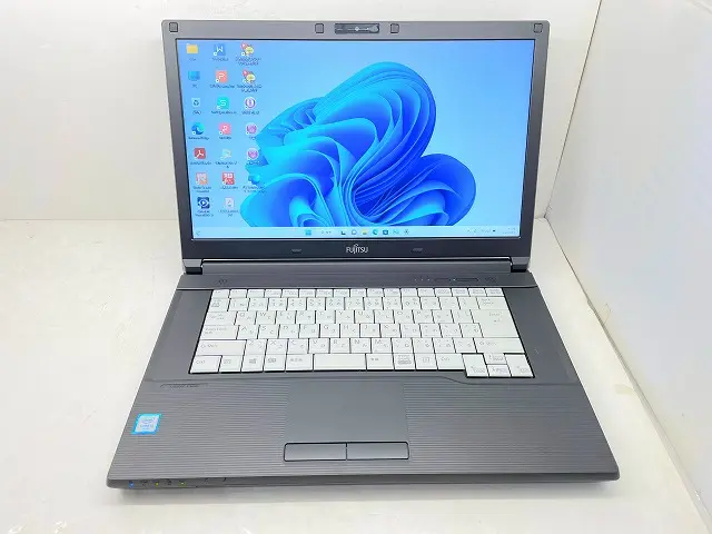富士通 LIFEBOOK A576/P（第6世代CPU）