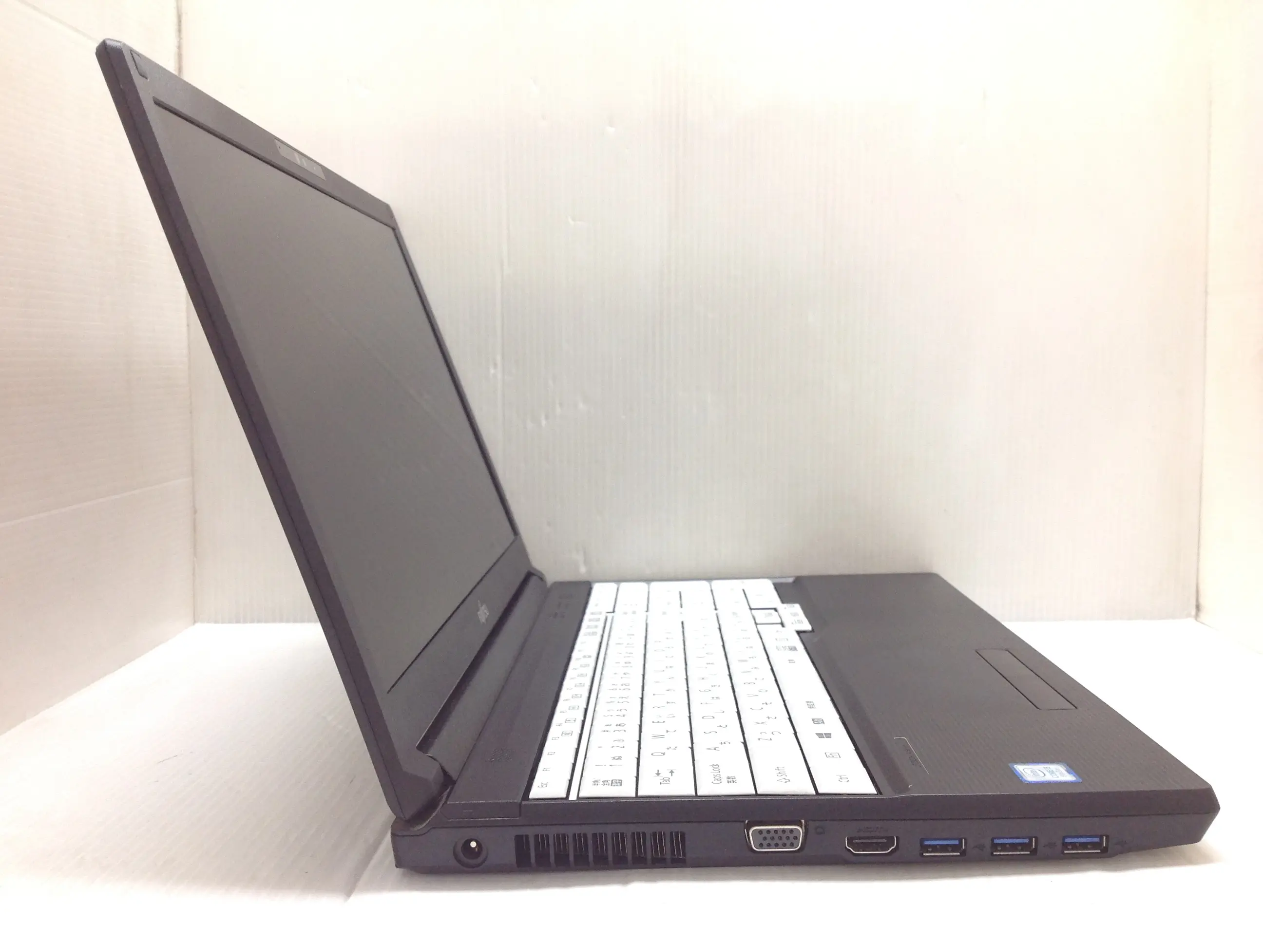 富士通 LIFEBOOK A579/B Win11pro 富士通 LIFEBOOK A579/B Win11Pro・SSD・ﾒﾓﾘ16GB・テンキーあり