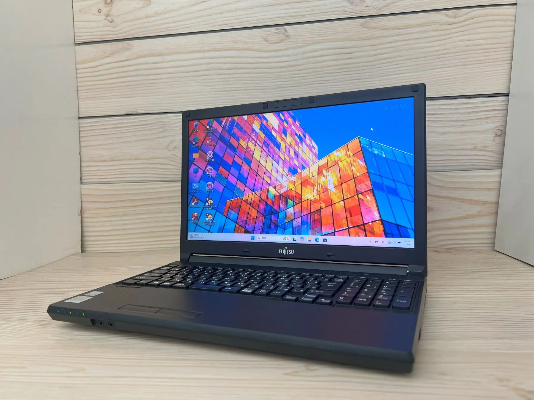 富士通 LIFEBOOK A577/VW