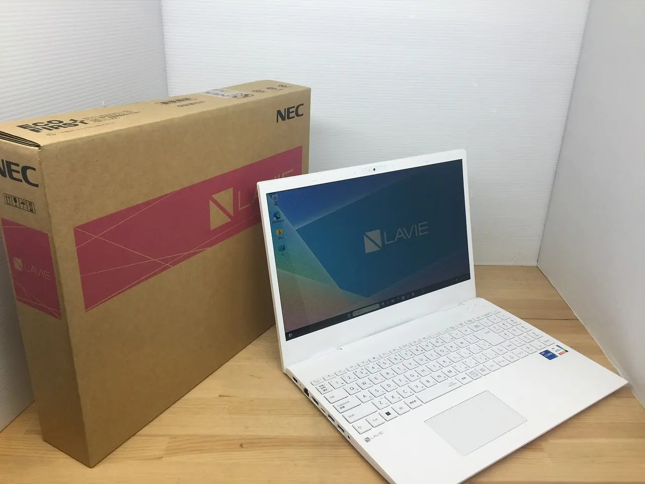 NEC LAVIE PC-GN134ADDZ