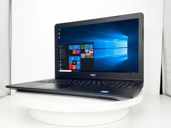 DELL Latitude 3550（第5世代CPU）