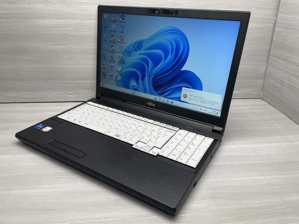 富士通 LIFEBOOK A5513/NX（第12世代CPU）