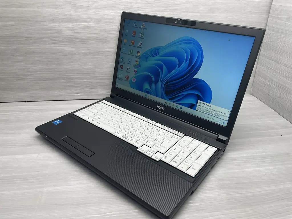 富士通 LIFEBOOK A5513/NX（第12世代CPU）