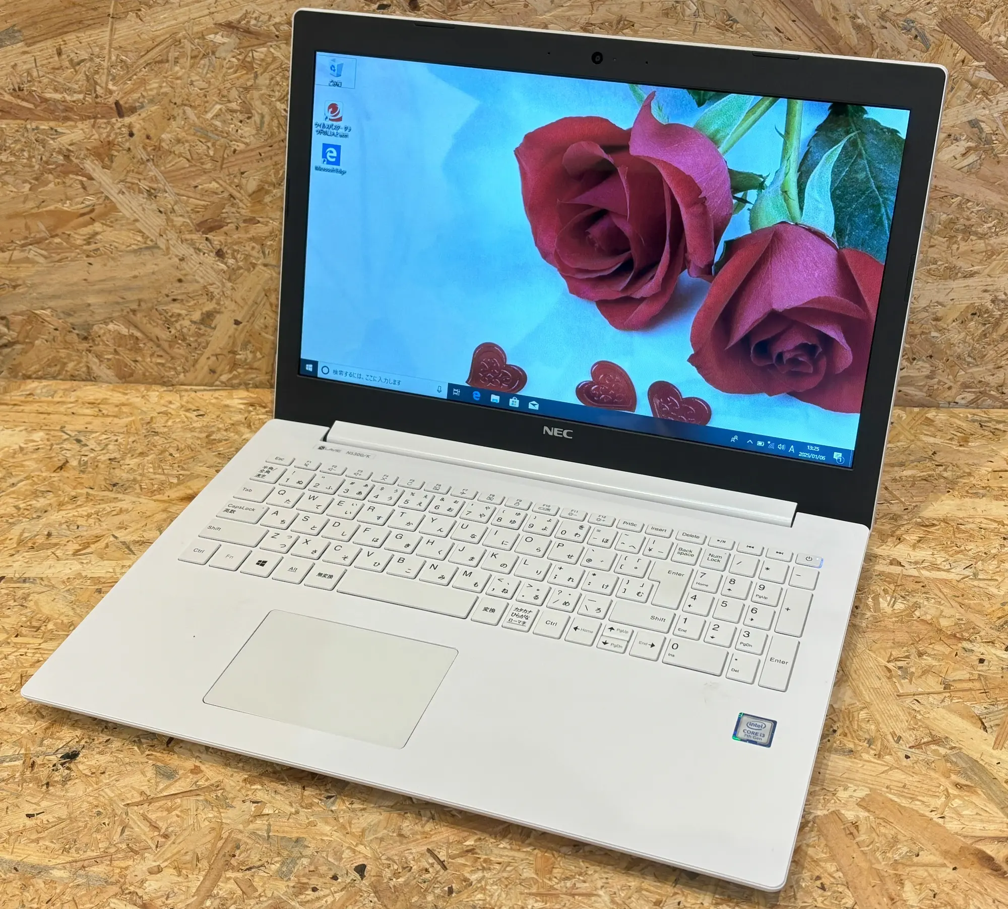 NEC LAVIE NS300/K（第7世代CPU）