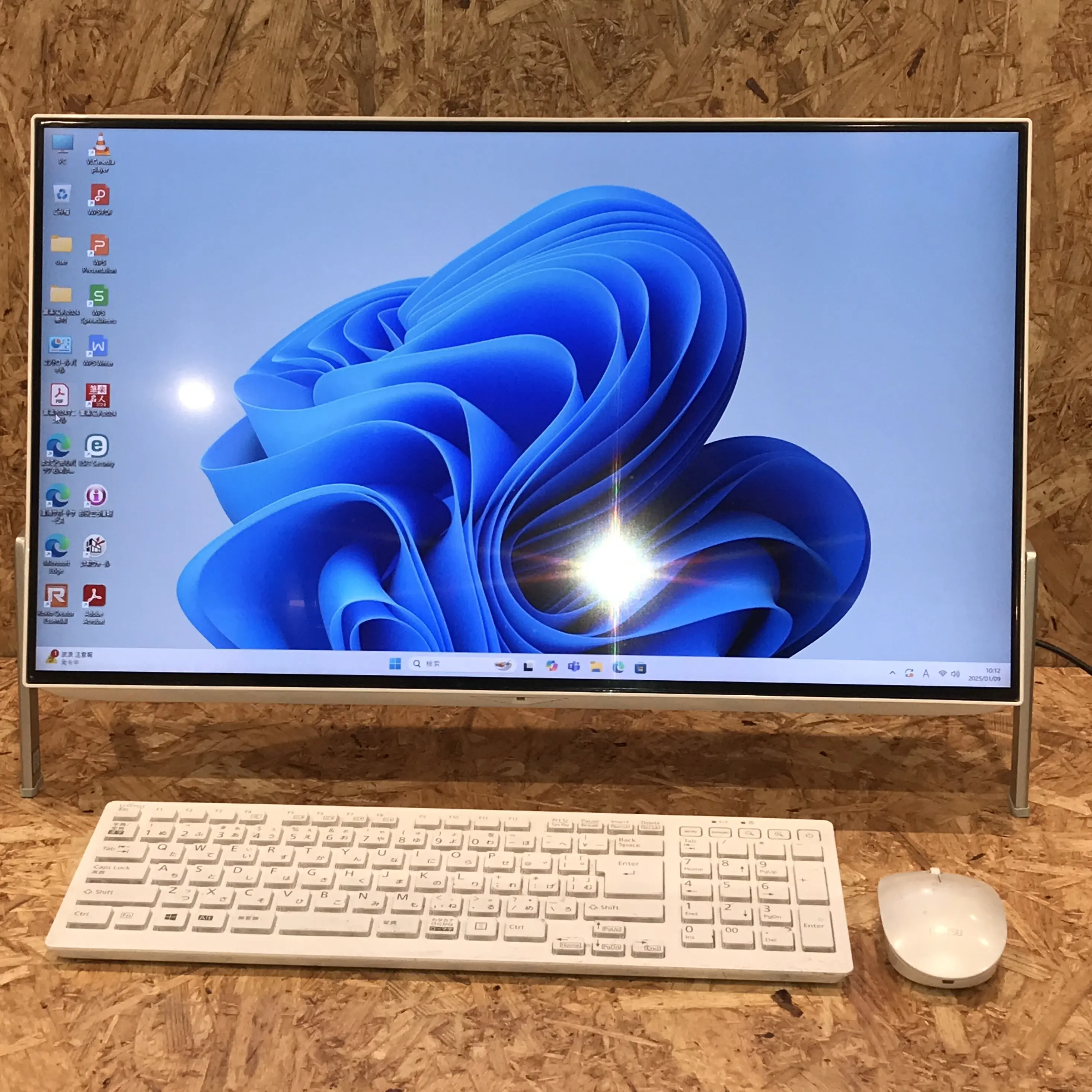 FUJITSU ESPRIMO FH70/D1