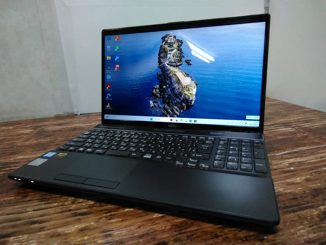 富士通 LIFEBOOK AH53/D1