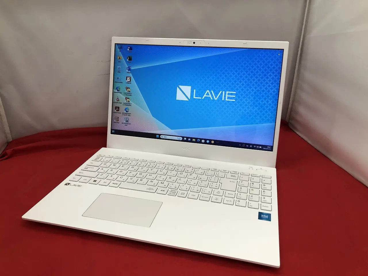 NEC LAVIE N1515FAW-PE（第12世代CPU)