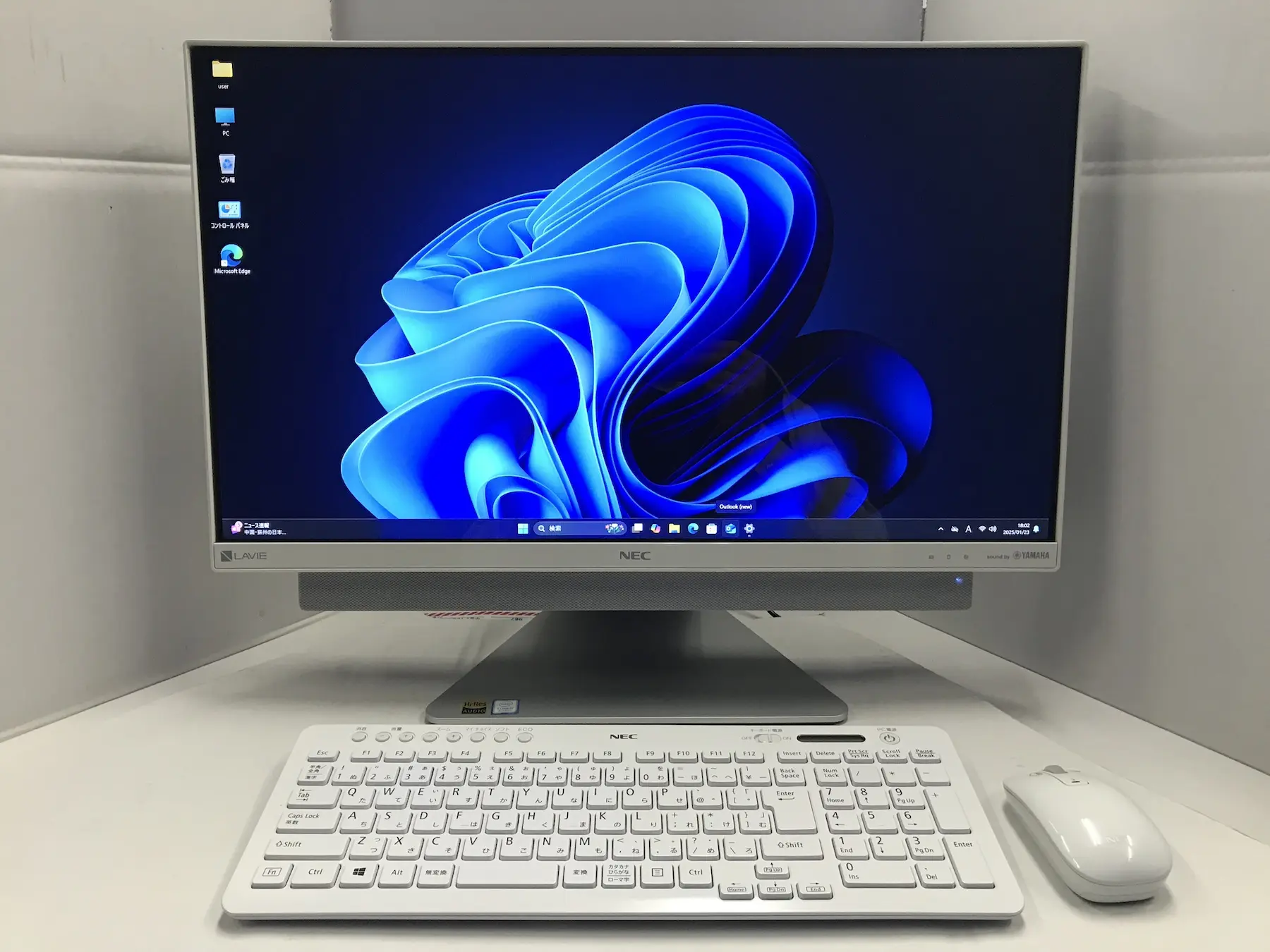 NEC LAVIE PC-GD187CCAD 一体型PC（第8世代CPU）