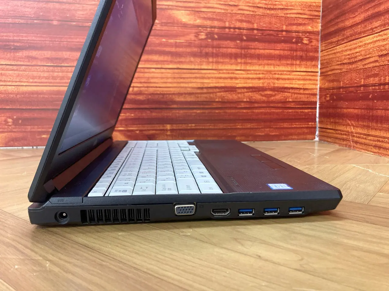 富士通ノートパソコン　LIFEBOOK A579/BX Amazon.co.jp: 【中古】 富士通 LIFEBOOK A579/BX ノート