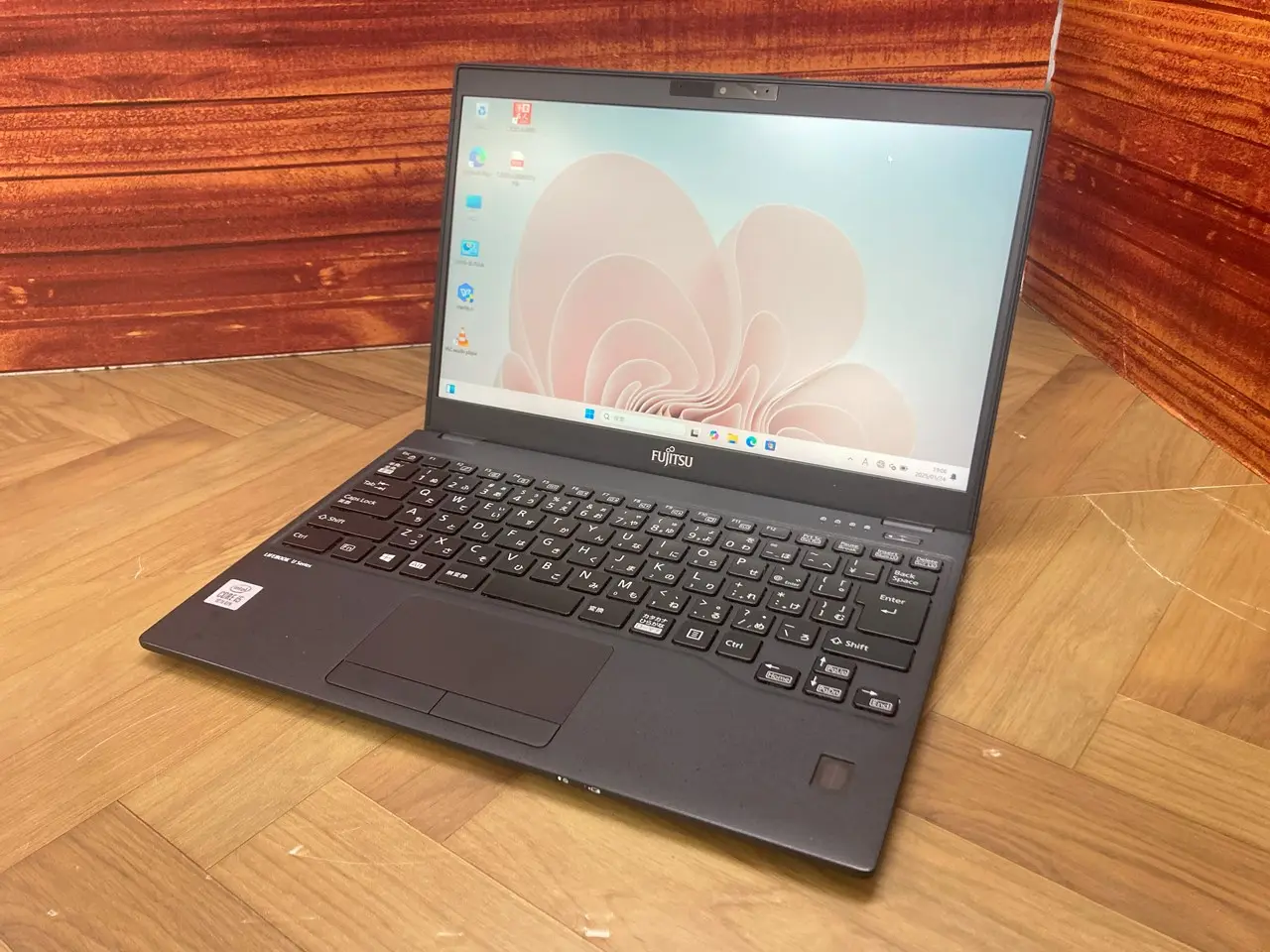 LIFEBOOK U9310/D(CPU： Core i5 10310U 1.7GHz/メモリ：8GB/SSD