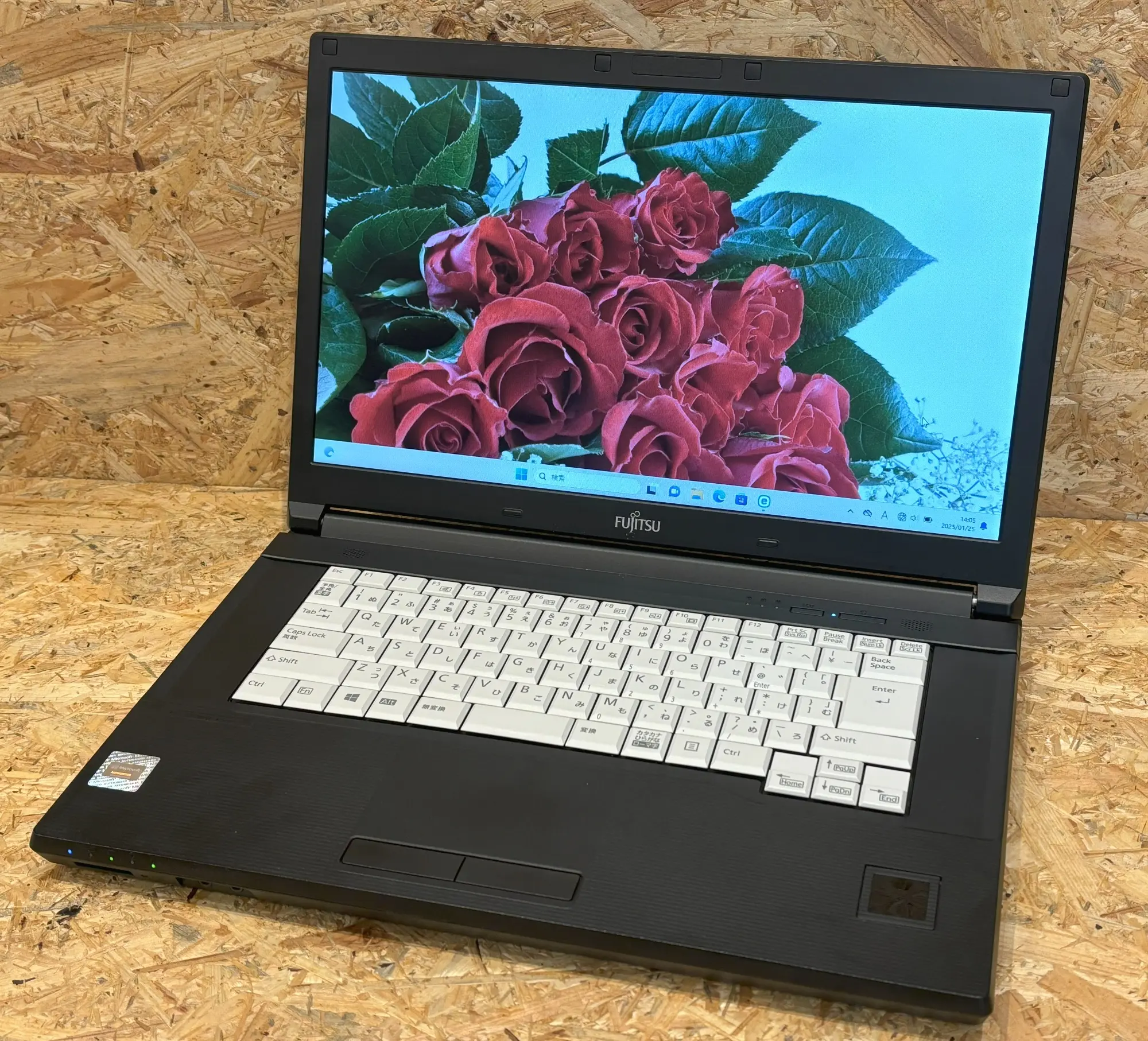 富士通 LIFEBOOK A746/P（第6世代CPU）