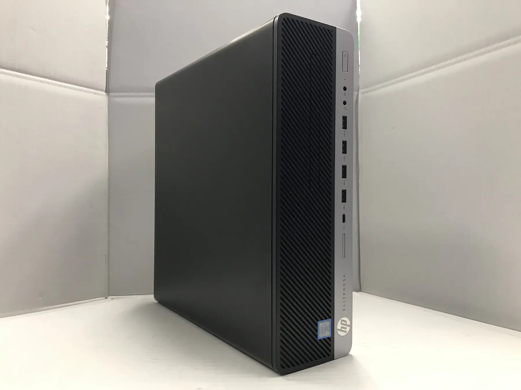 HP EliteDesk 800 G4 SFF （第8世代CPU搭載）