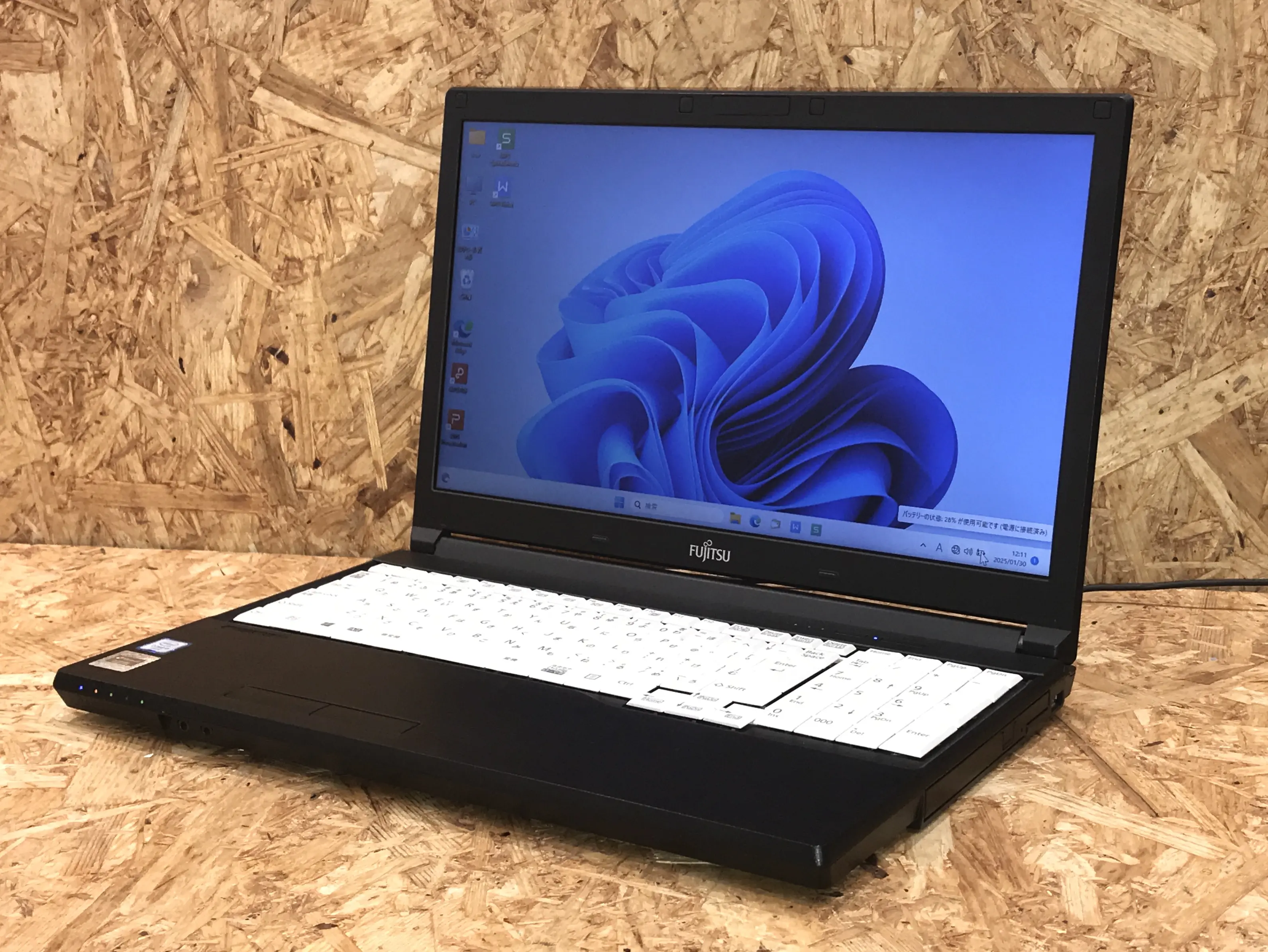 富士通 LIFEBOOK A576 P (第6世代CPU)