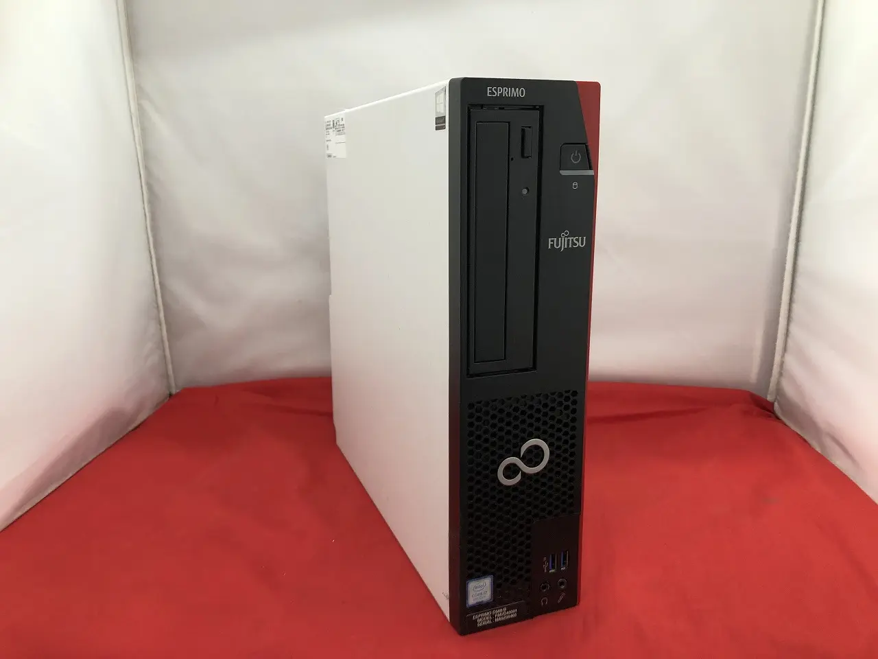 富士通 ESPRIMO D588/B（第9世代CPU）