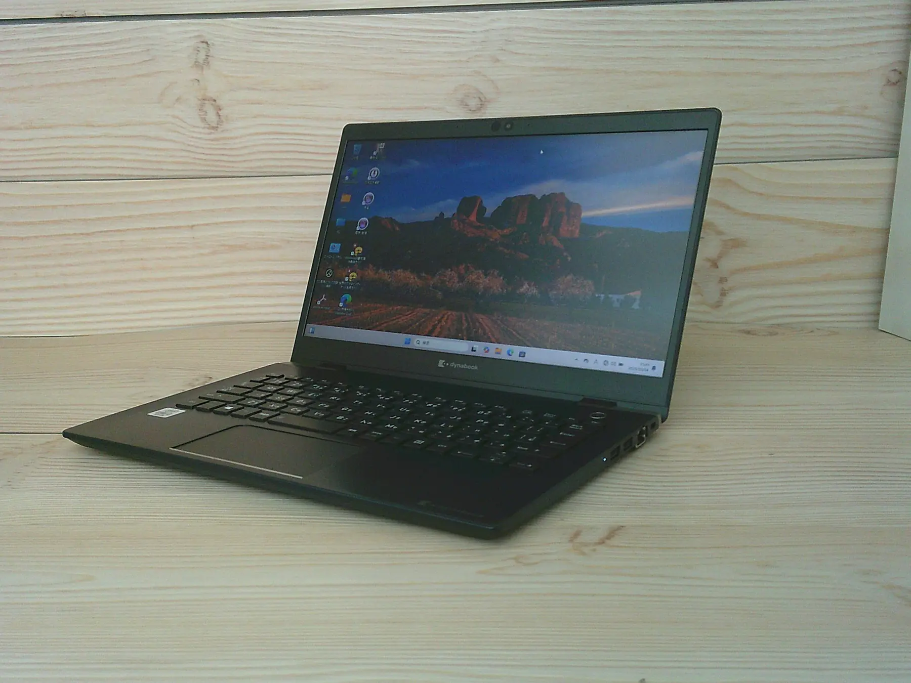 Dynabook(旧東芝) G83/FP