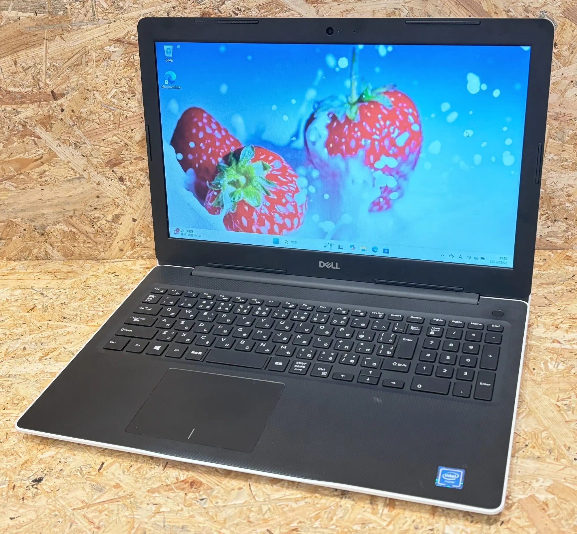 DELL inspiron 3583（第8世代CPU）