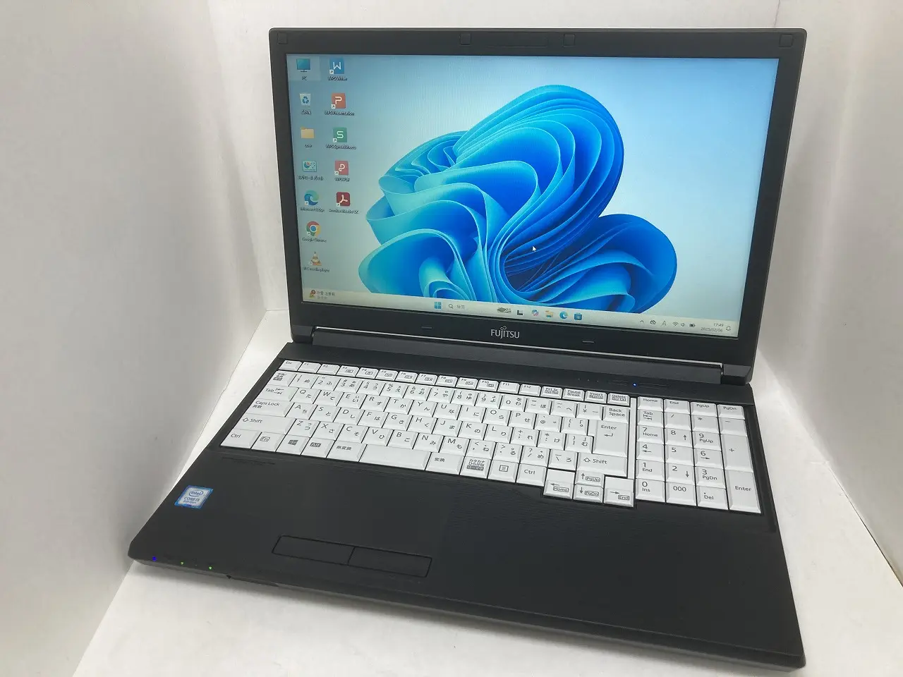 FUJITSU LIFEBOOK A748/TX（第8世代Corei3）
