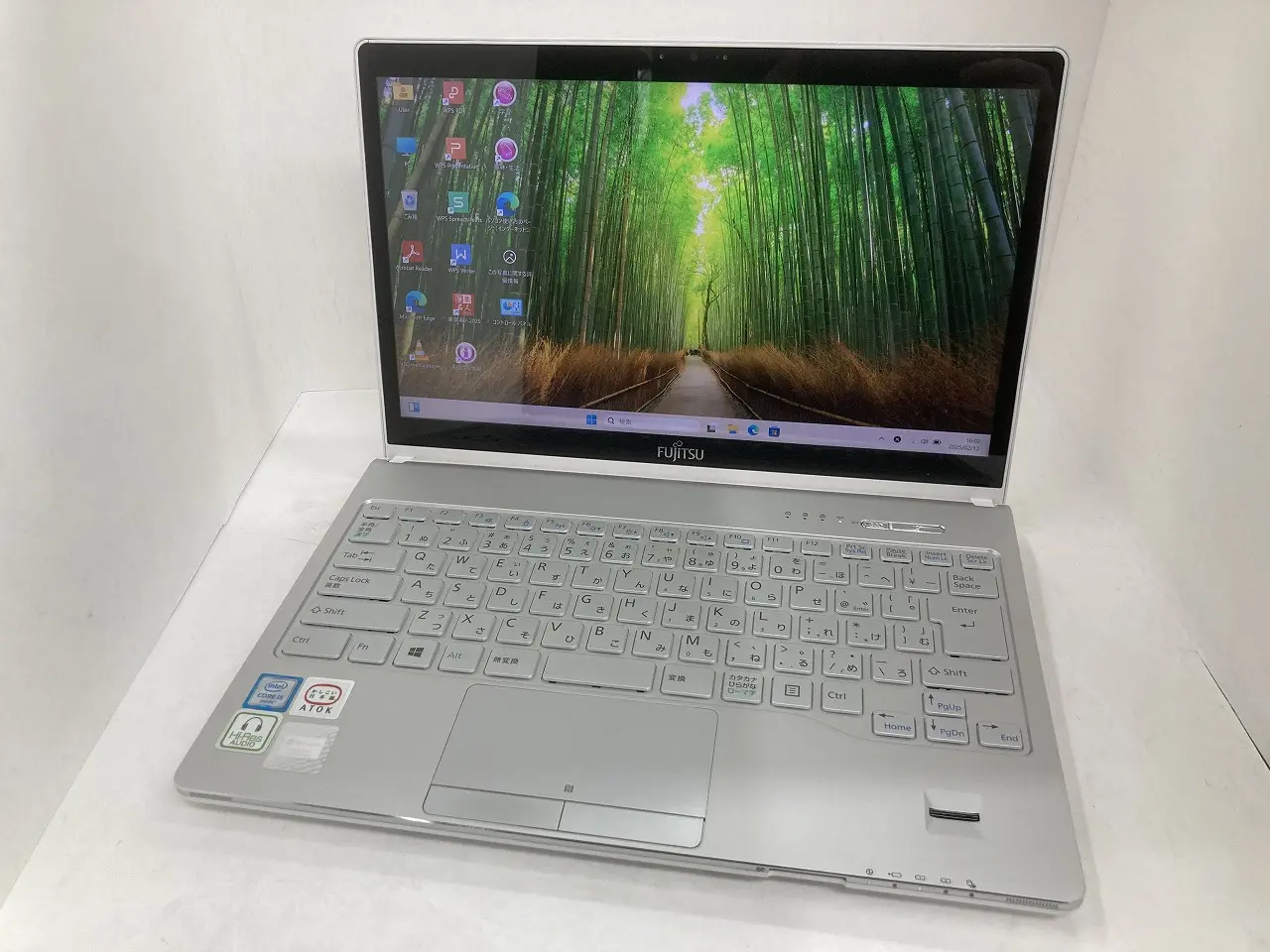 FUJITSU LIFEBOOK SH90/W（第6世代Corei5）