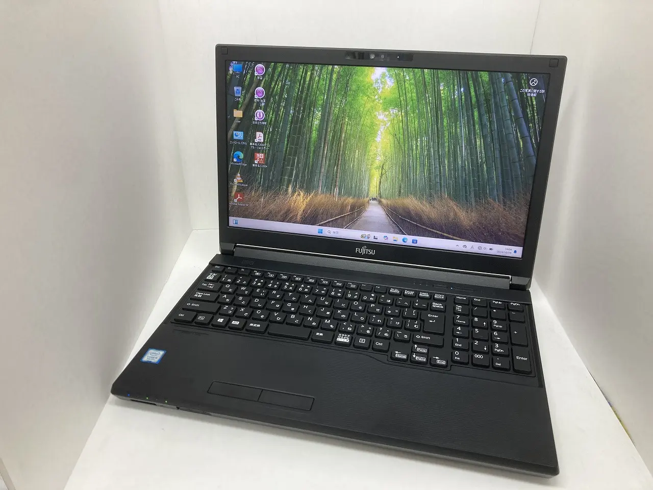 FUJITSU LIFEBOOK A749/B（第8世代Corei5）